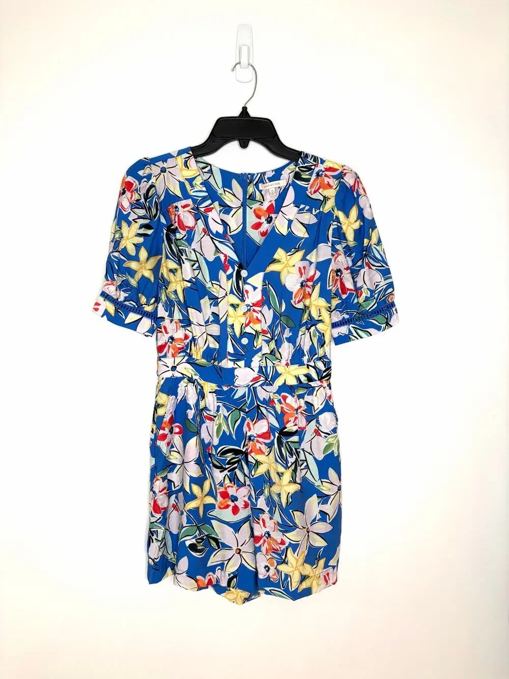 Skies Are Blue Floral Short Romper Sz XS Garden Floral Cottagecore Coastal Beach